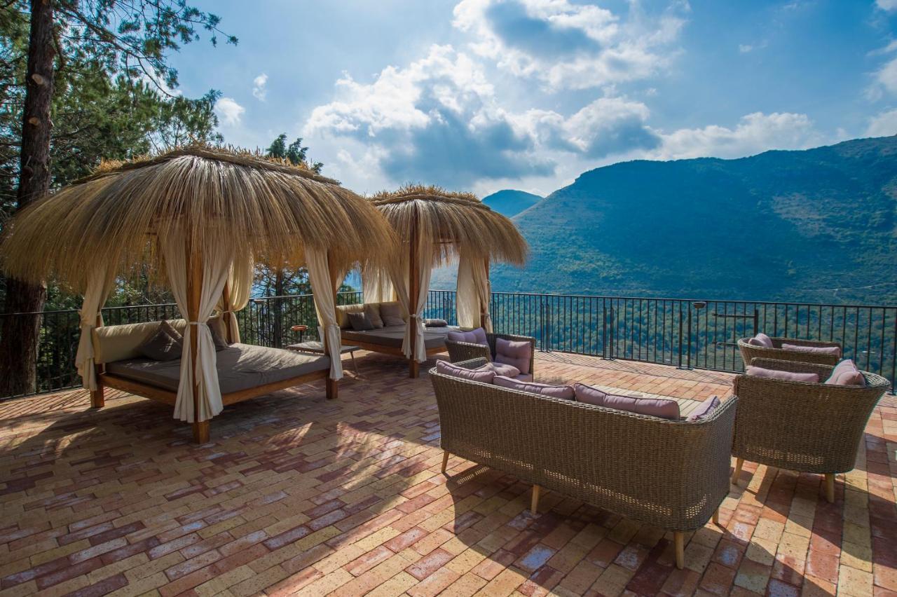 Vytae Spa & Resort Vallecorsa Exterior photo
